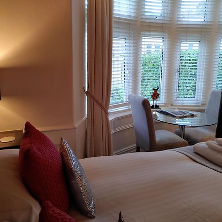 The Bath House Boutique B&B - In-Room Breakfast - Free Parking מראה חיצוני תמונה